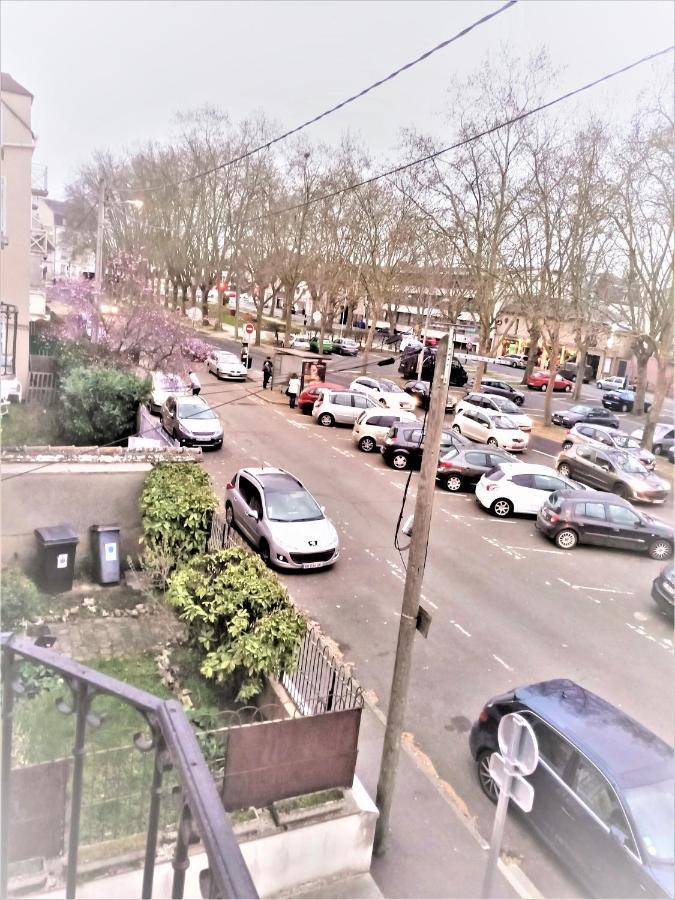Appartement Proche Centre Ville, Gare Et Autoroute Melun Dış mekan fotoğraf