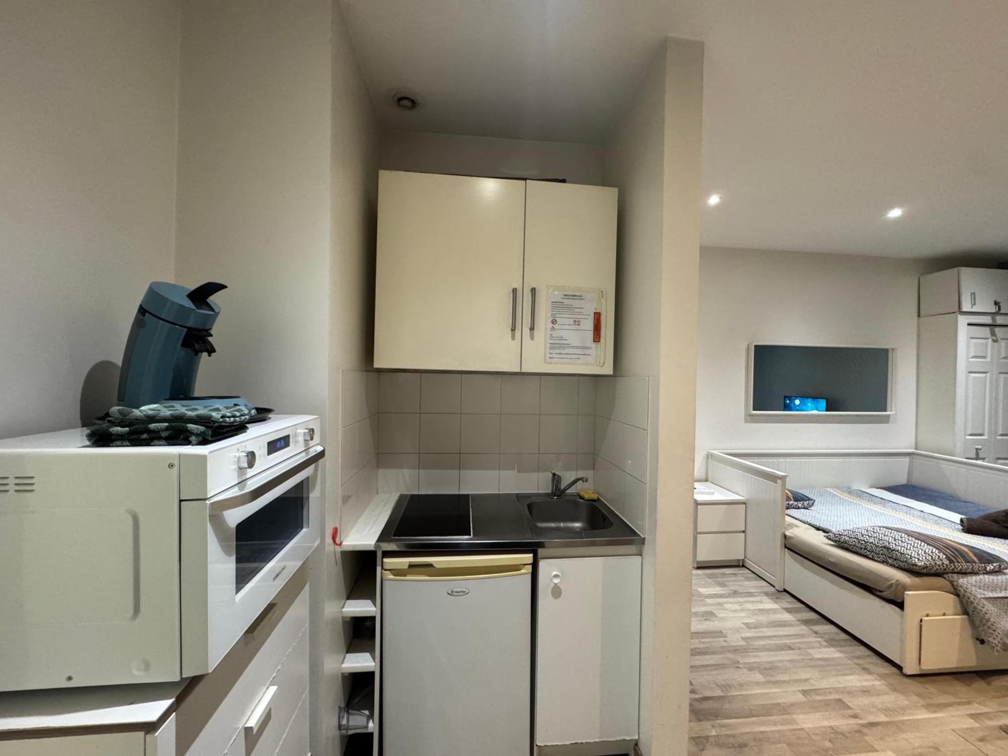 Appartement Proche Centre Ville, Gare Et Autoroute Melun Dış mekan fotoğraf