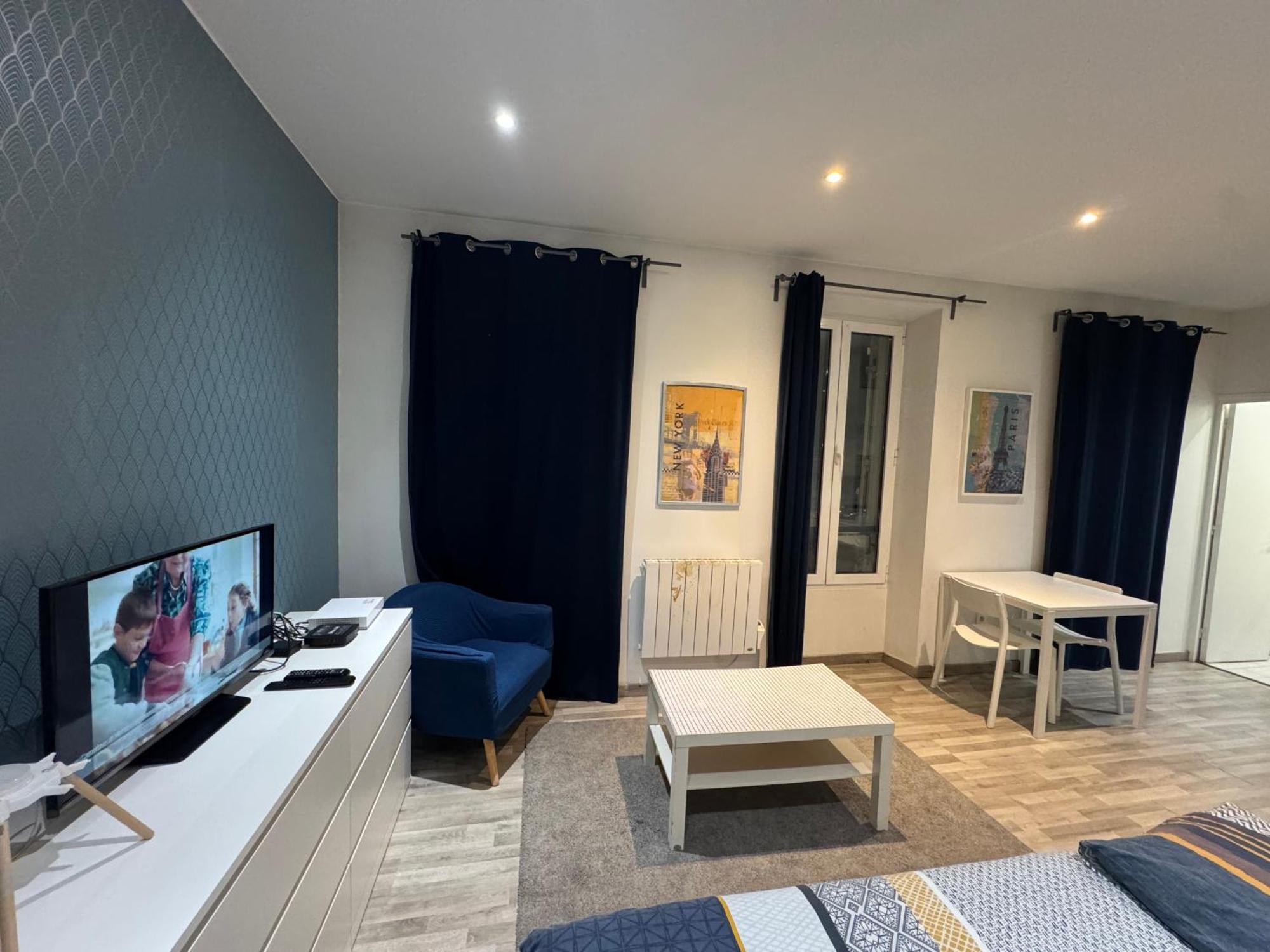 Appartement Proche Centre Ville, Gare Et Autoroute Melun Dış mekan fotoğraf